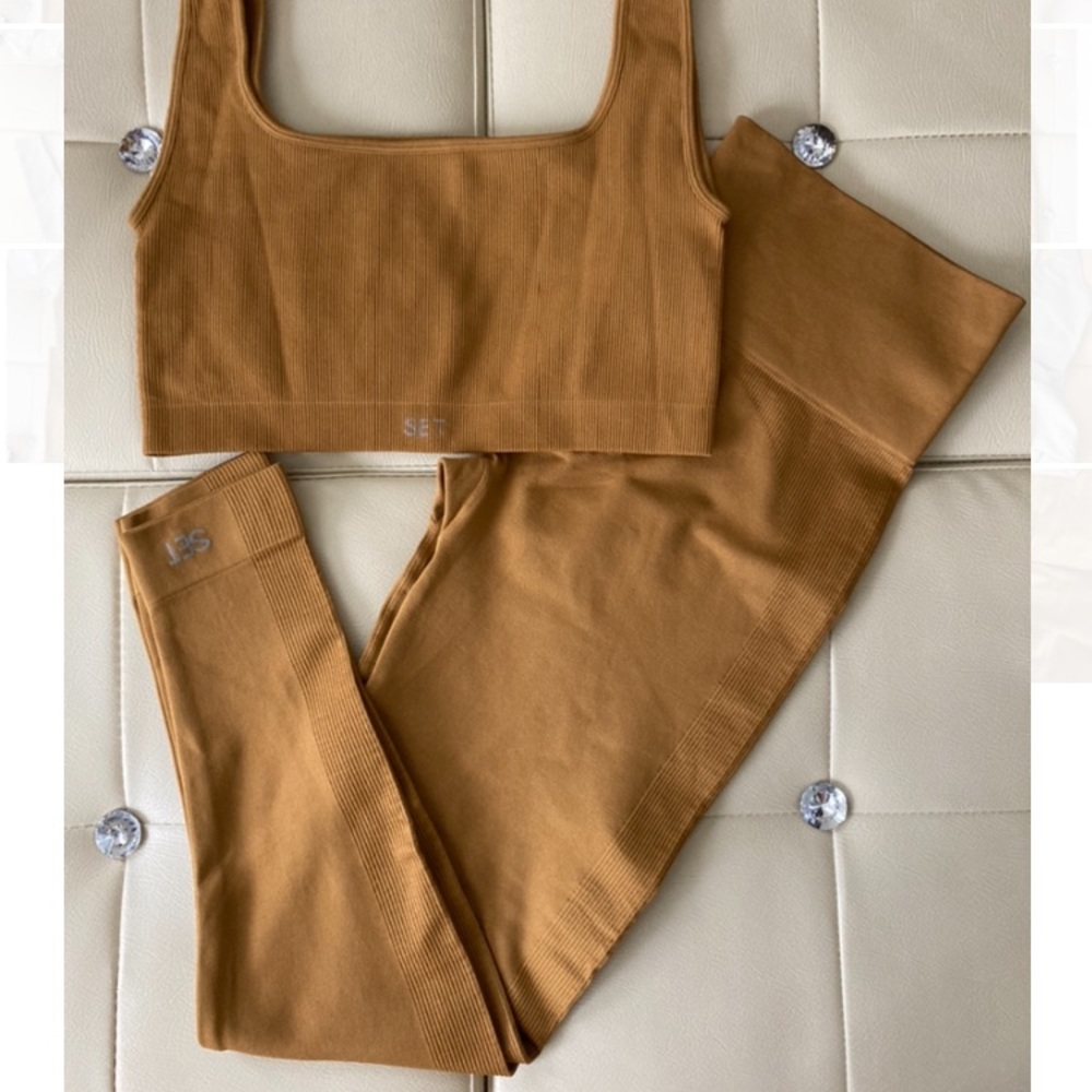 SET Active Tan Ribbed Seamless Leggings & Crop Top Set